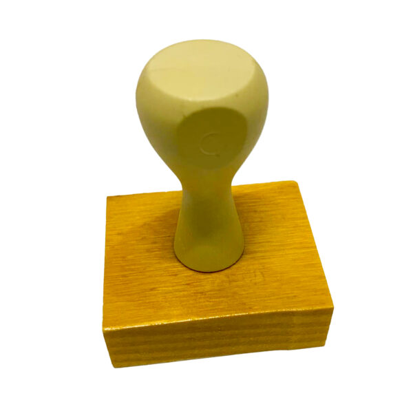 Carimbo manual base de madeira com cabo 40x50mm