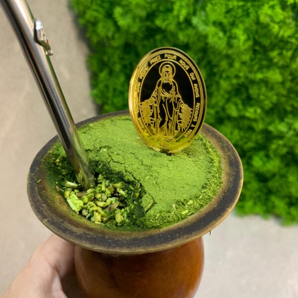 Enfeite para chimarrão Medalha Nossa Senhora das Graças - Imagem 2